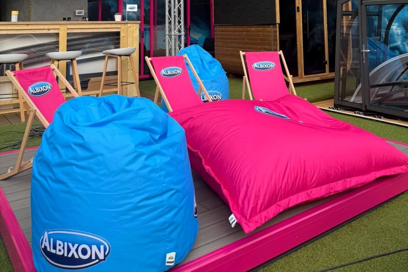 Realizace pro ALBIXON – reklamní lehátka a sedací vaky M